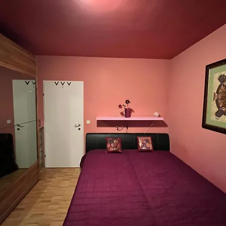 Luxurioese Neubau-gartenwohnung מודלינג